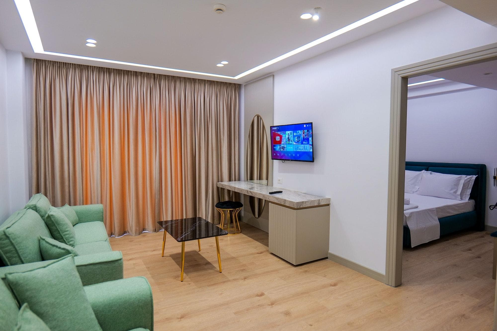 Chimaera Hotel