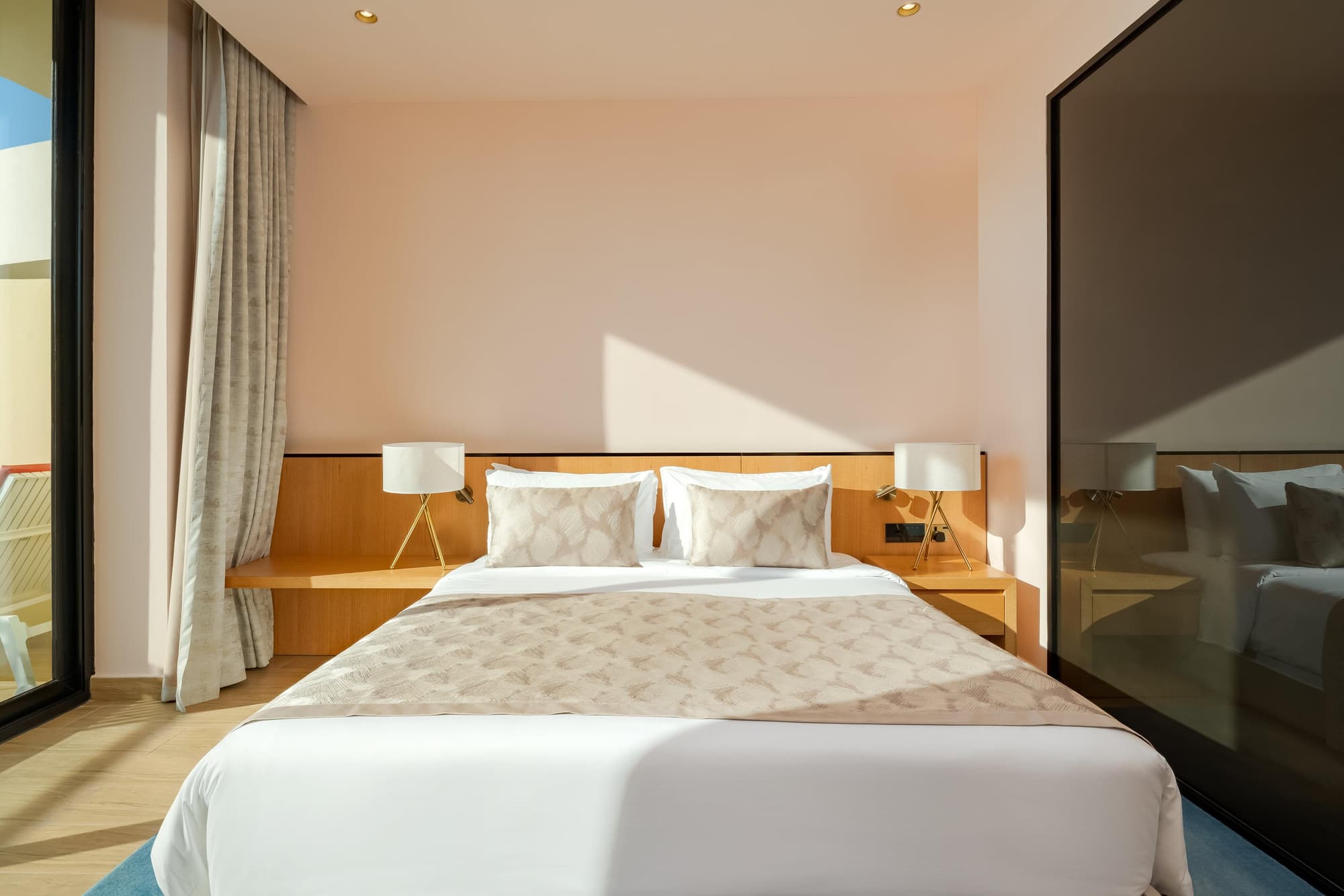 voco Dubai Monaco Heart of Europe
