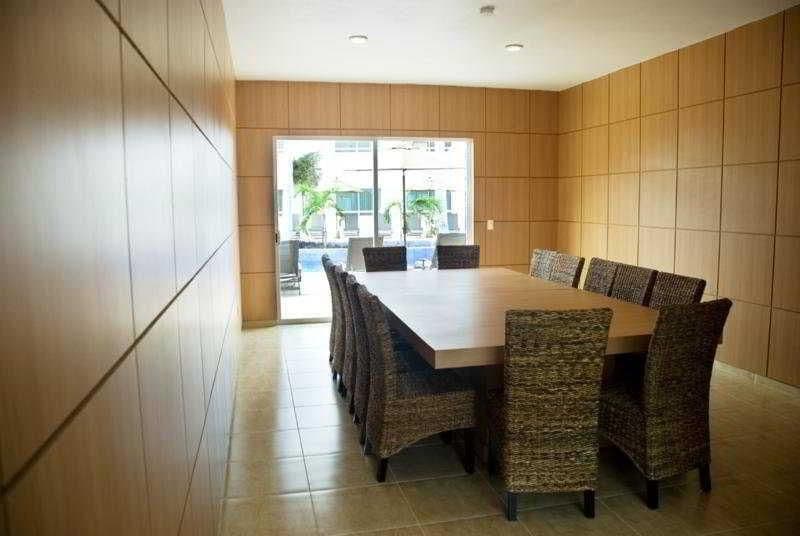 La Isla Huatulco & Beach Club