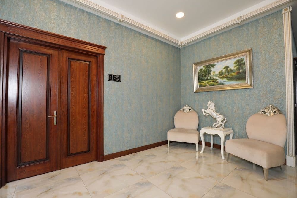 Altus Hotel Baku