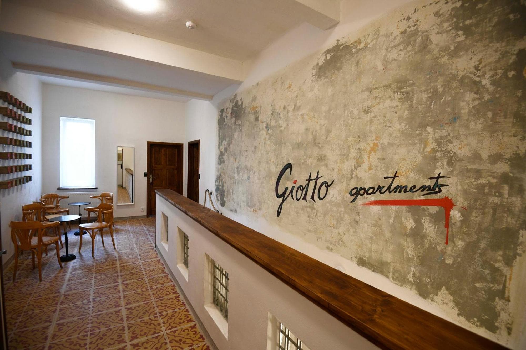Giotto Apartments, 
