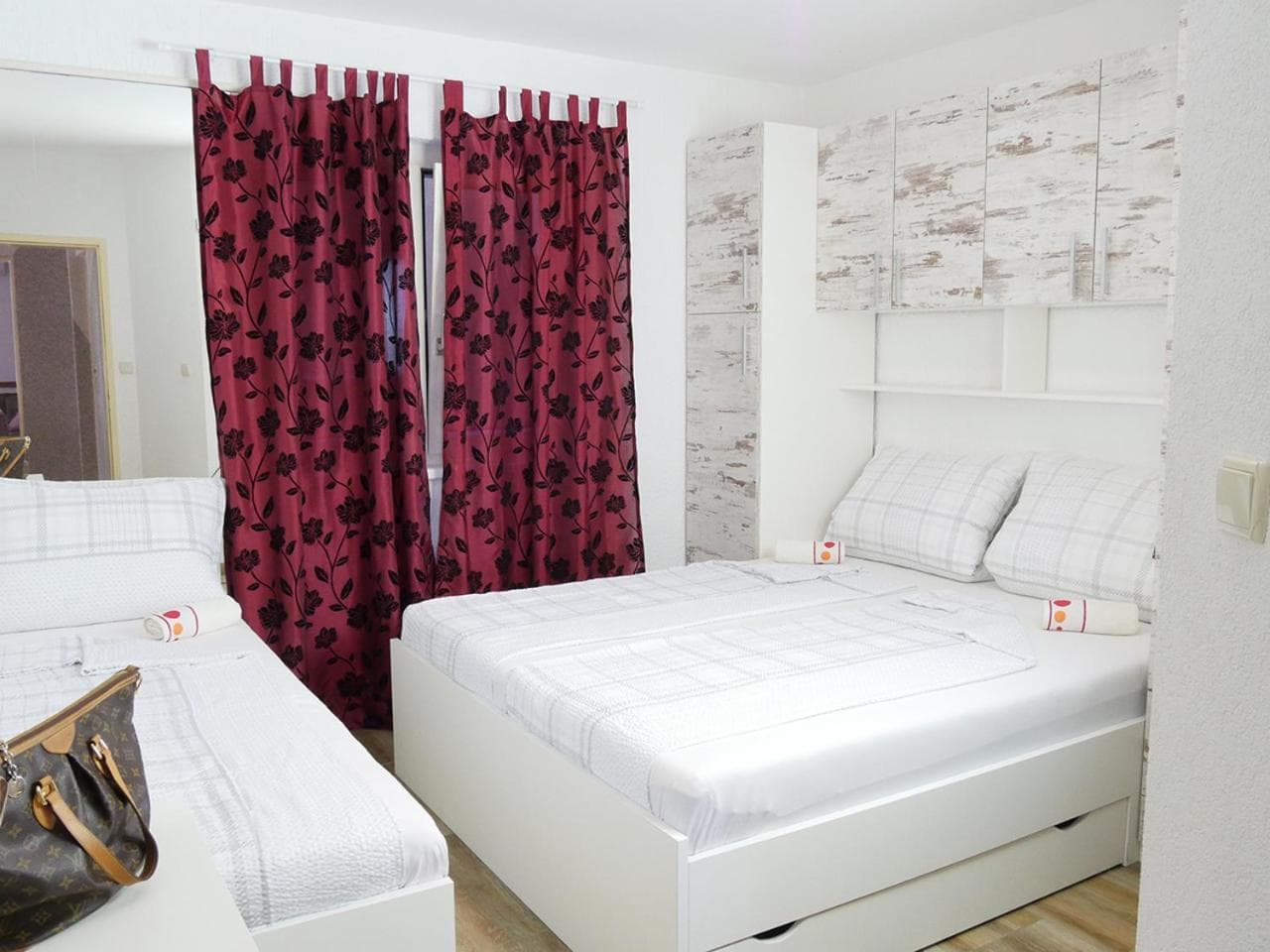 Apartments-Novalja-Zrce, 