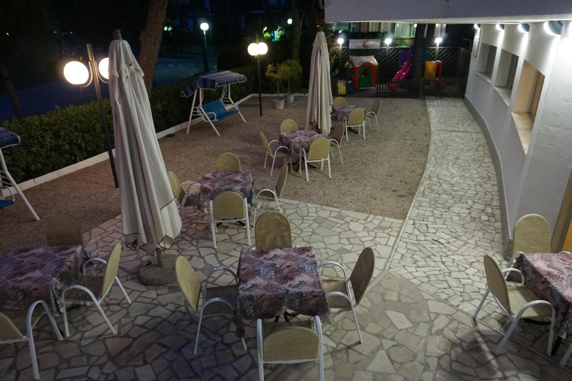 Hotel Sayonara
