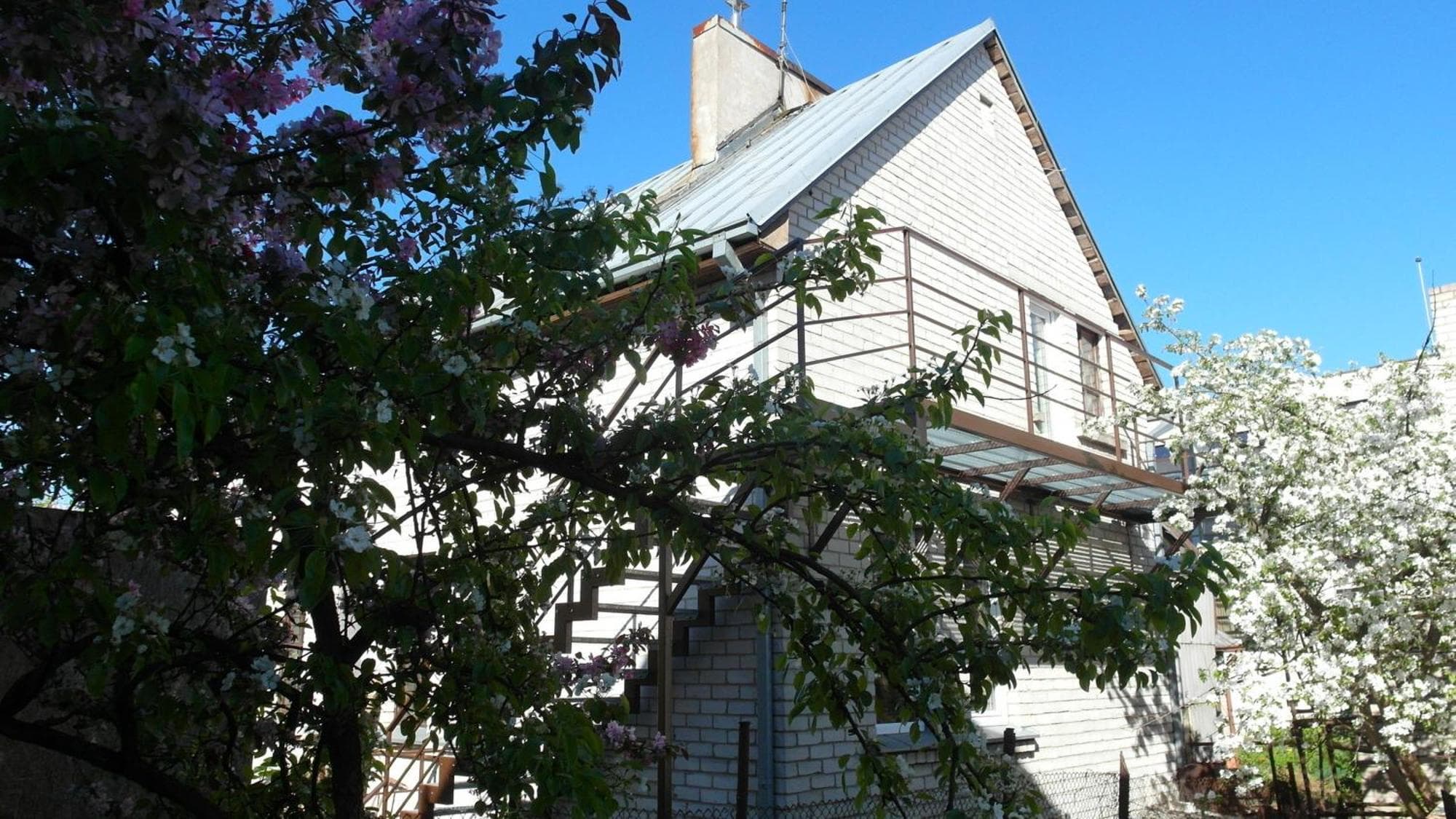 Apartment 5A