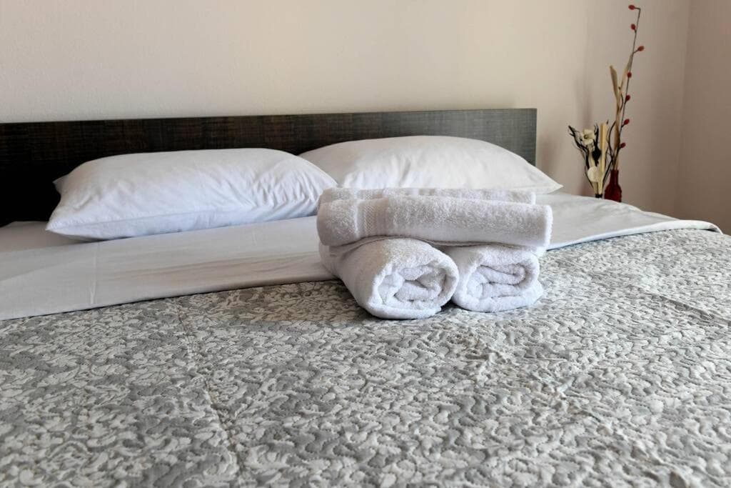 Papi's Free Parking Apartments 1 - Studio, 