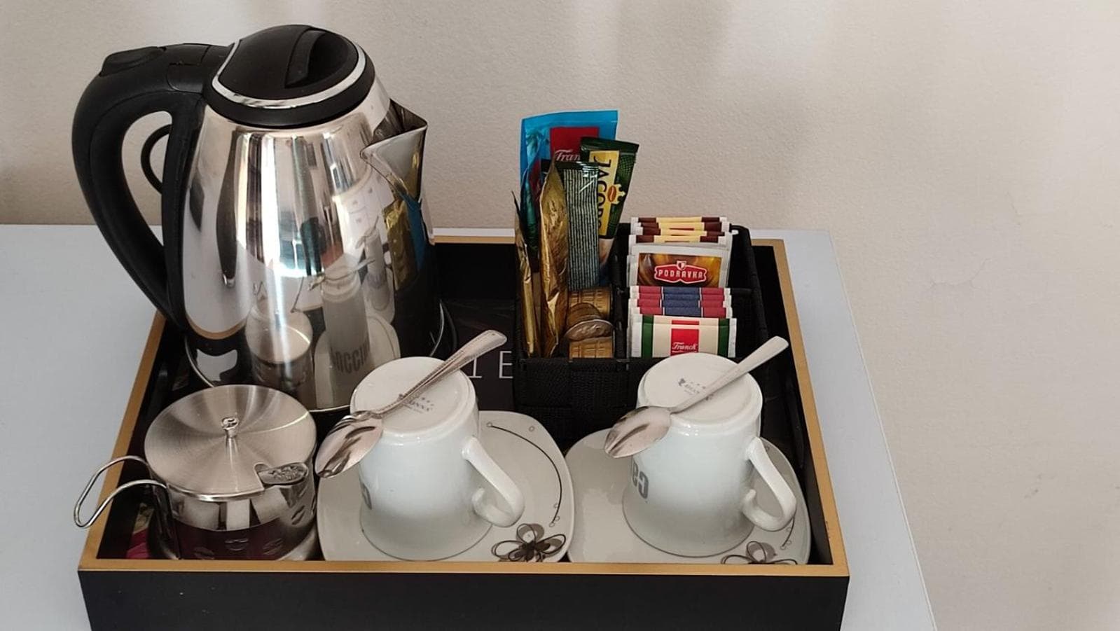 APARTMENT PAOLO by the beach Znjan, 