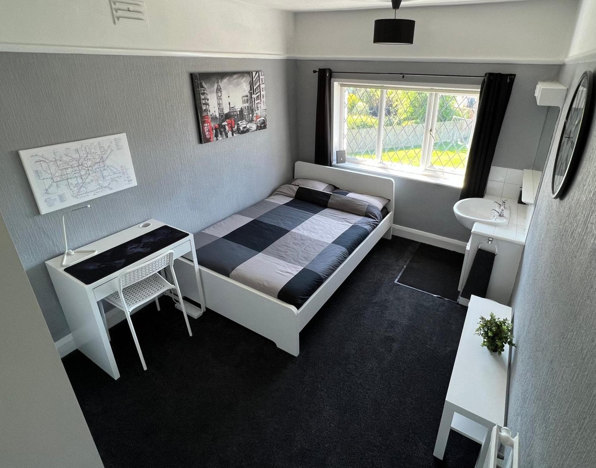 Beddington Park Lodge East, 