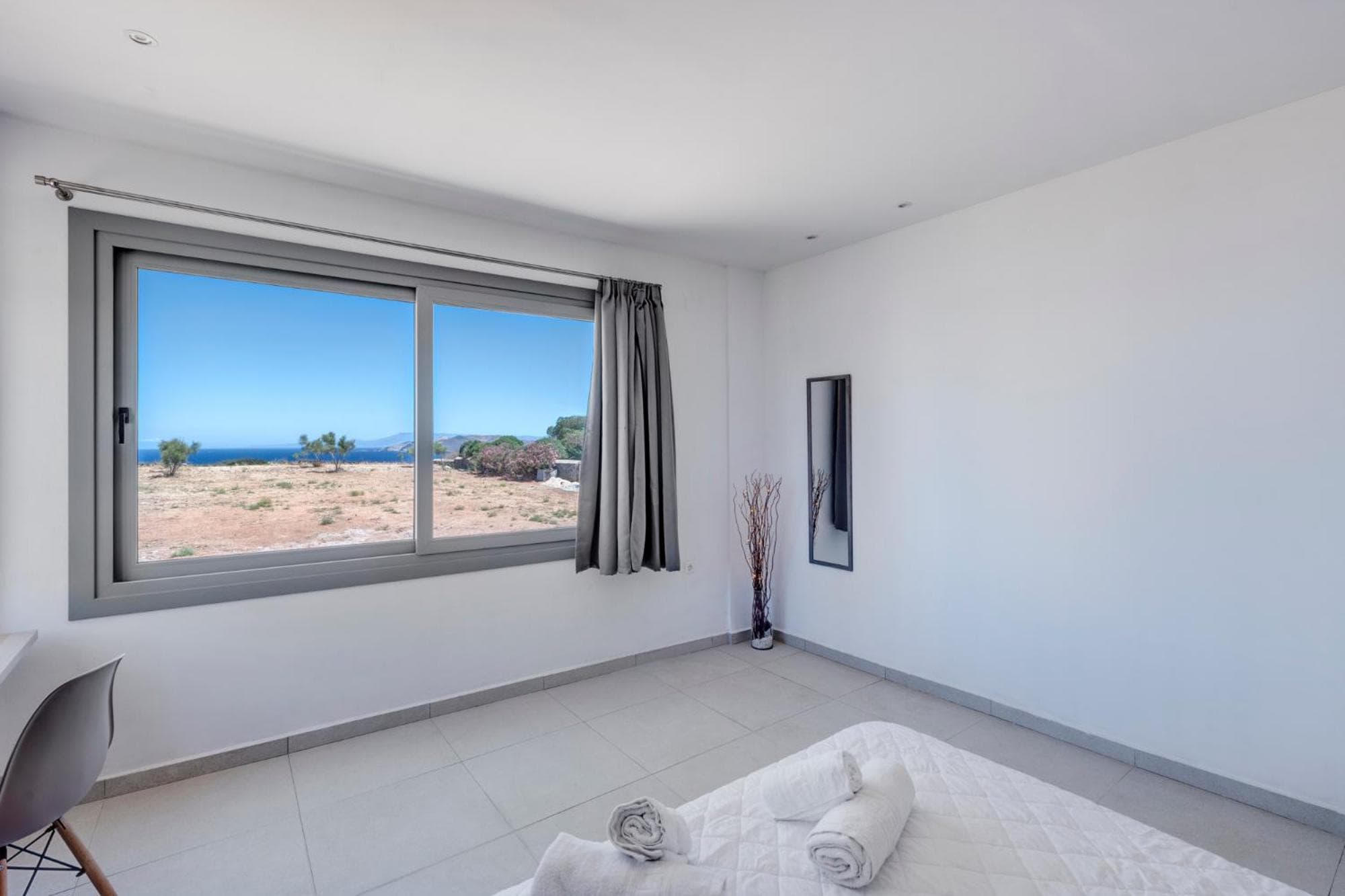 Chrysonisos Suites with Sunset & Seaviews near Kini
