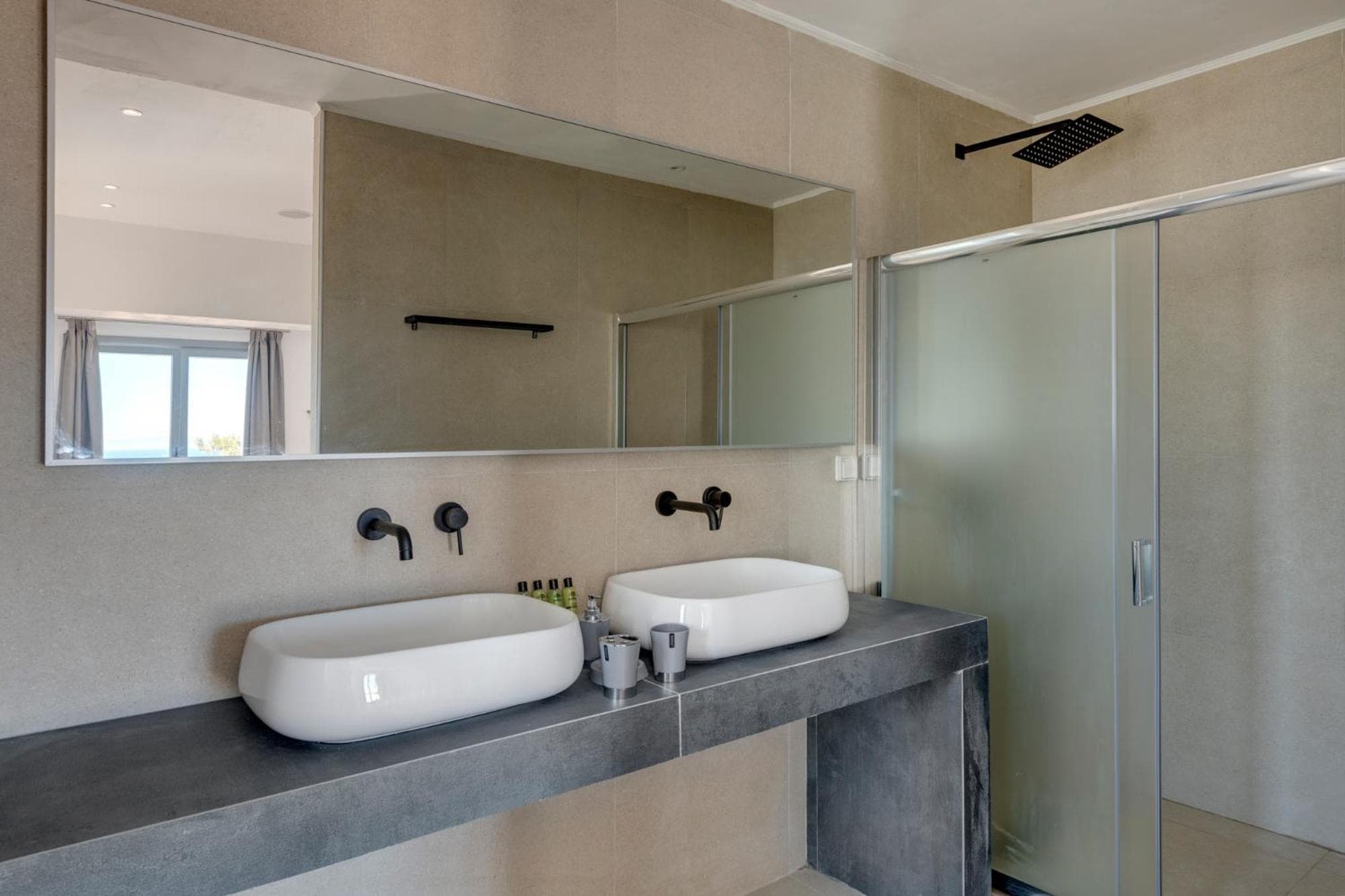 Chrysonisos Suites with Sunset & Seaviews near Kini