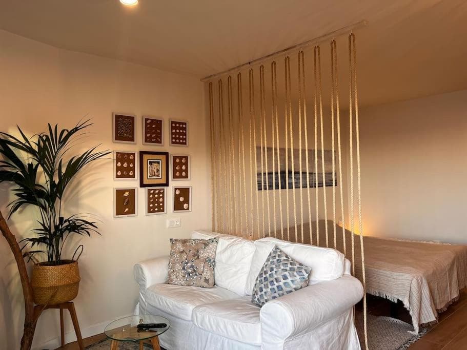 Ocean Dream Apartments - Lovely sea view studio apartment 5min from beach, 