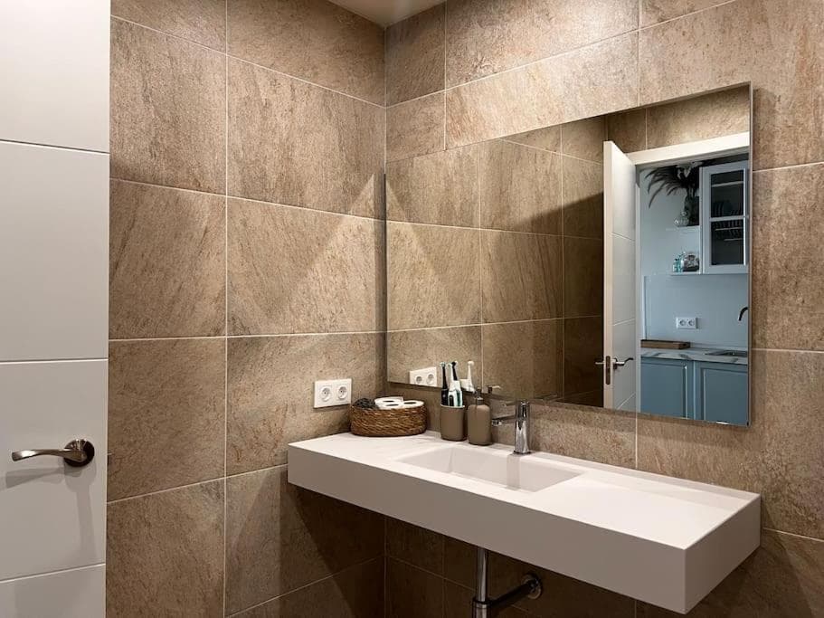 Ocean Dream Apartments - Lovely sea view studio apartment 5min from beach, 