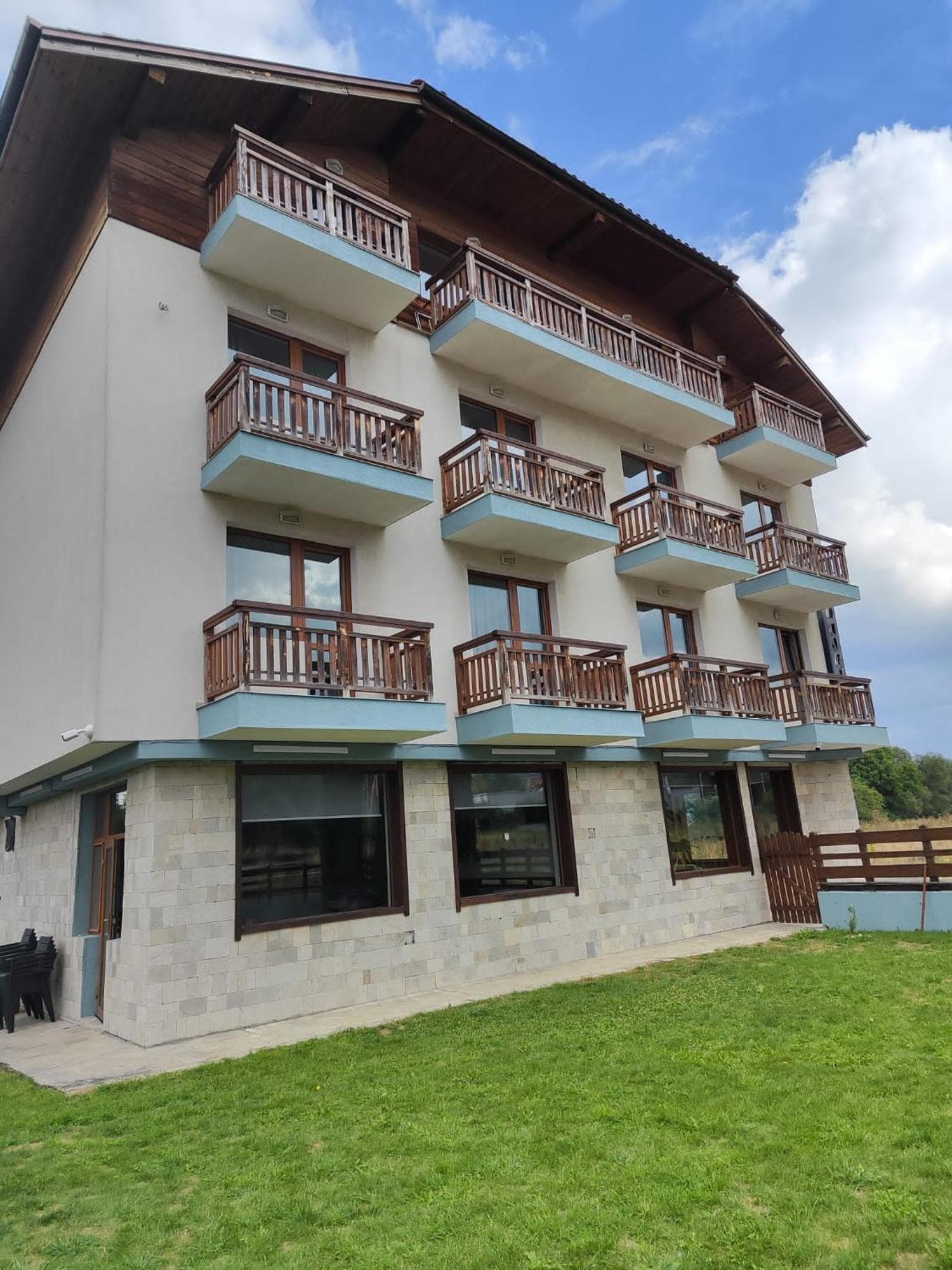 Shekerdejiiski guest house bansko, 