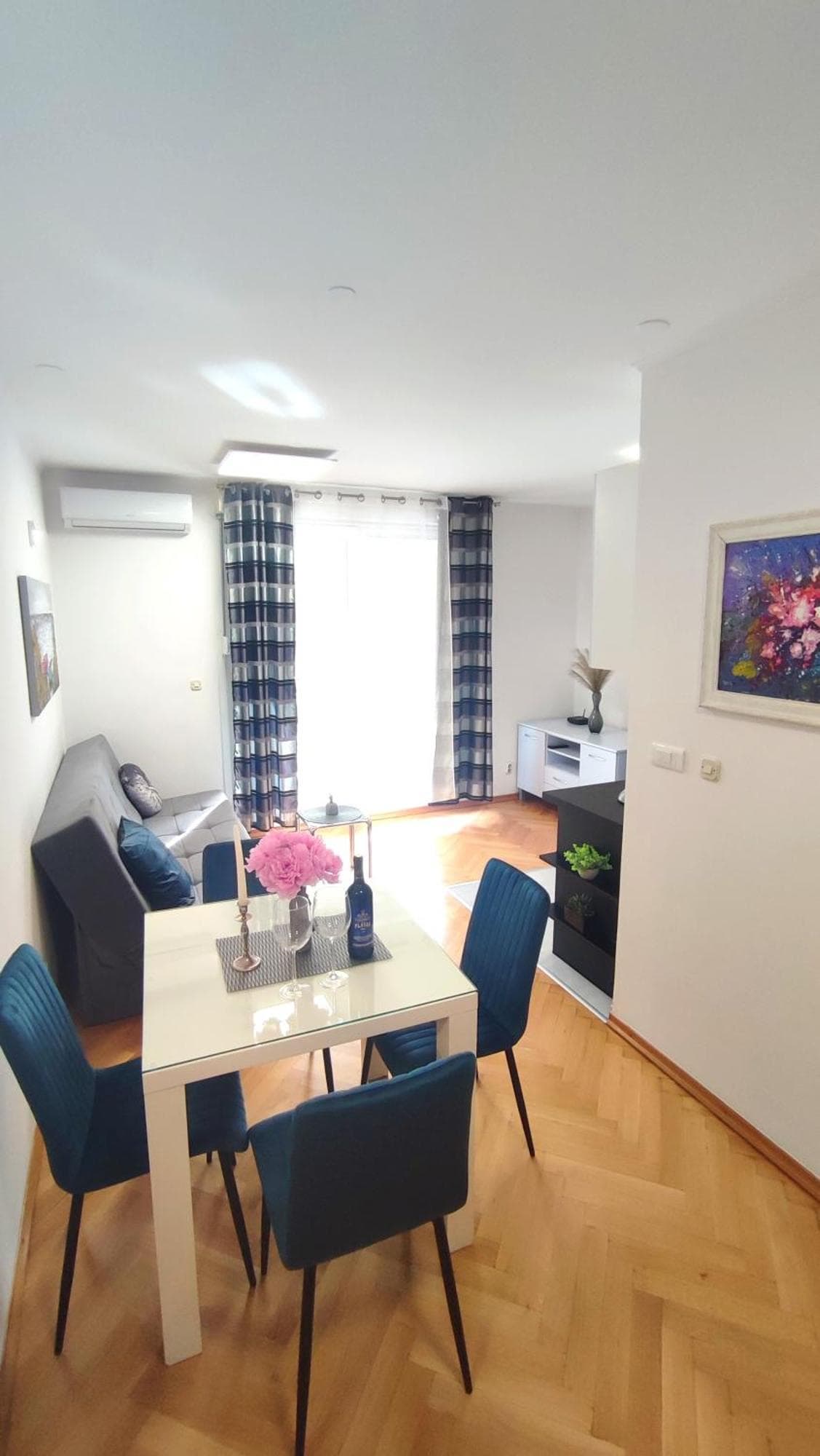 APARTMENT PAOLO by the beach Znjan, 