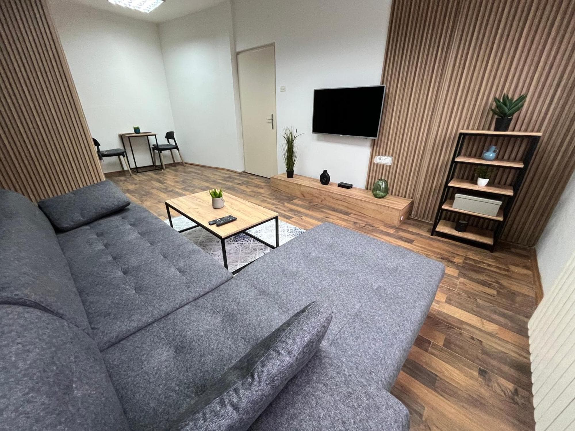 Central M - 5 Apartments, 