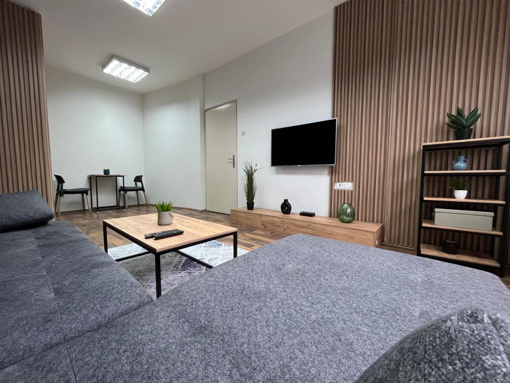 Central M - 5 Apartments, 