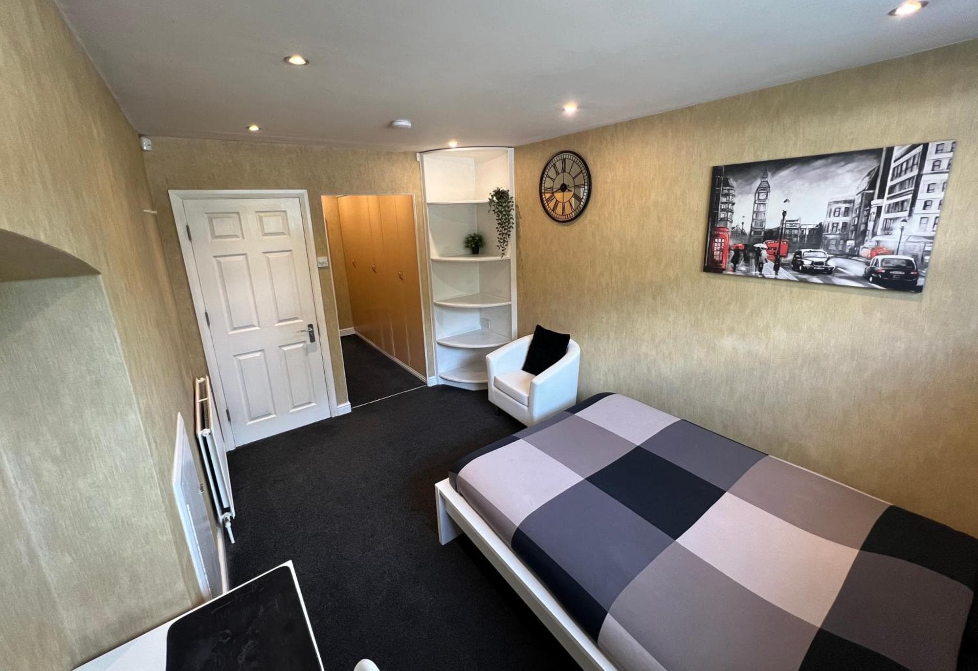 Beddington Park Lodge East, 