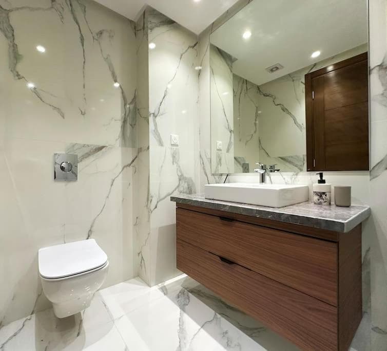 Cozy Studio Calypso 10, CFC à 2min, Parking Dispo