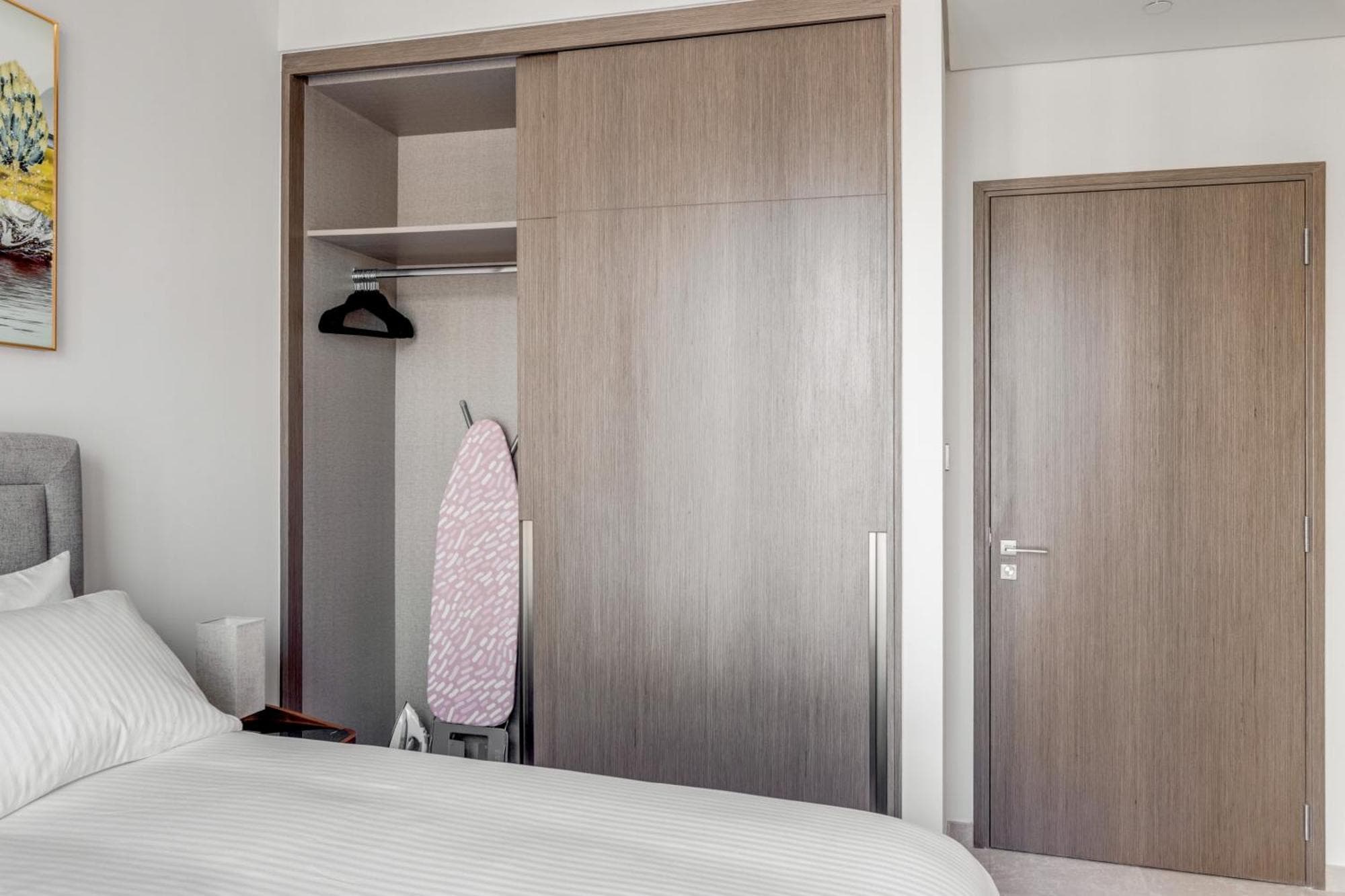 Knokey Luxury 1BR Apartments - 5 min walk to Burj Khalifa & Dubai Mall & Dubai Fountain