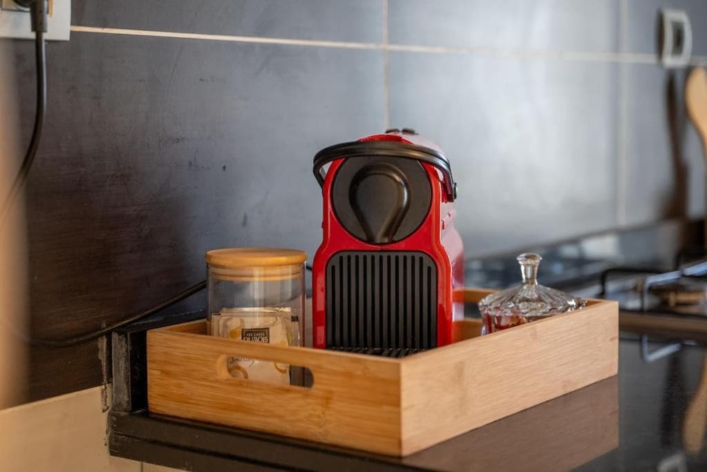 Sophisticated 3BR with Ample Space & Top Amenities