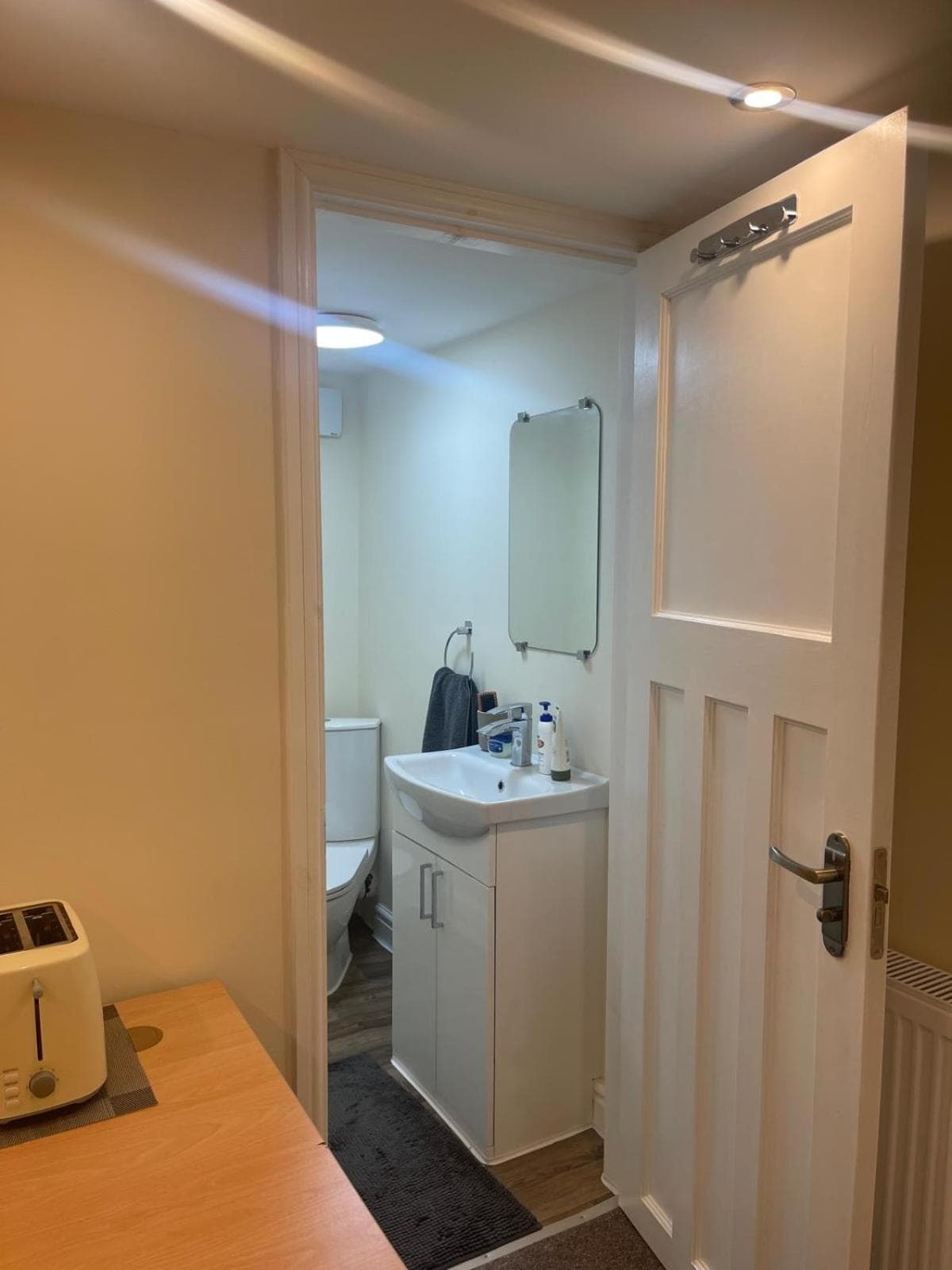 Newly Built Private Ensuite Room