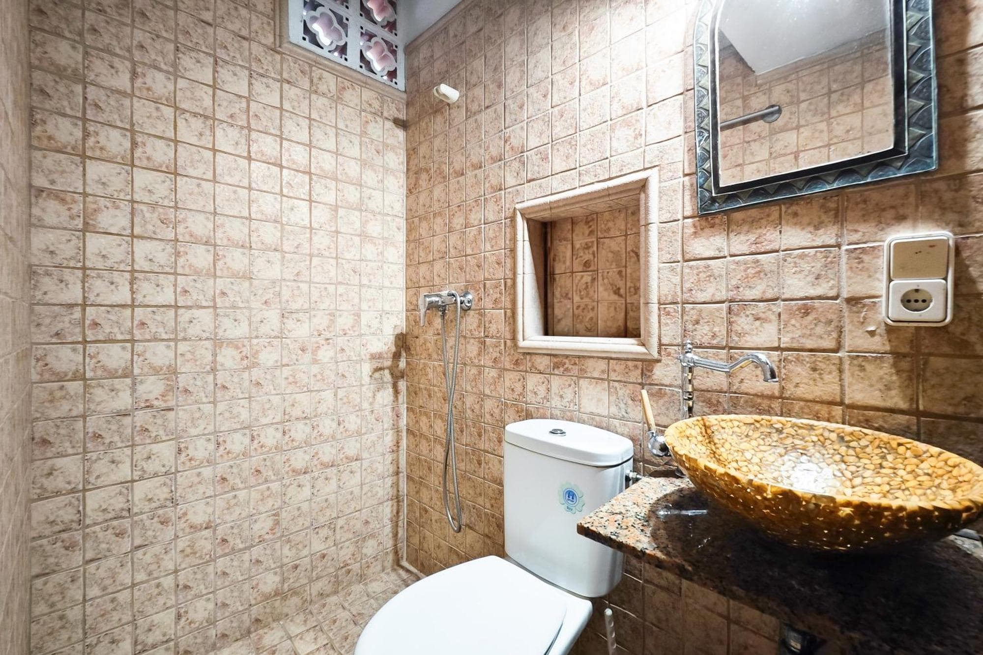 Navila Estudio en la piscina, 