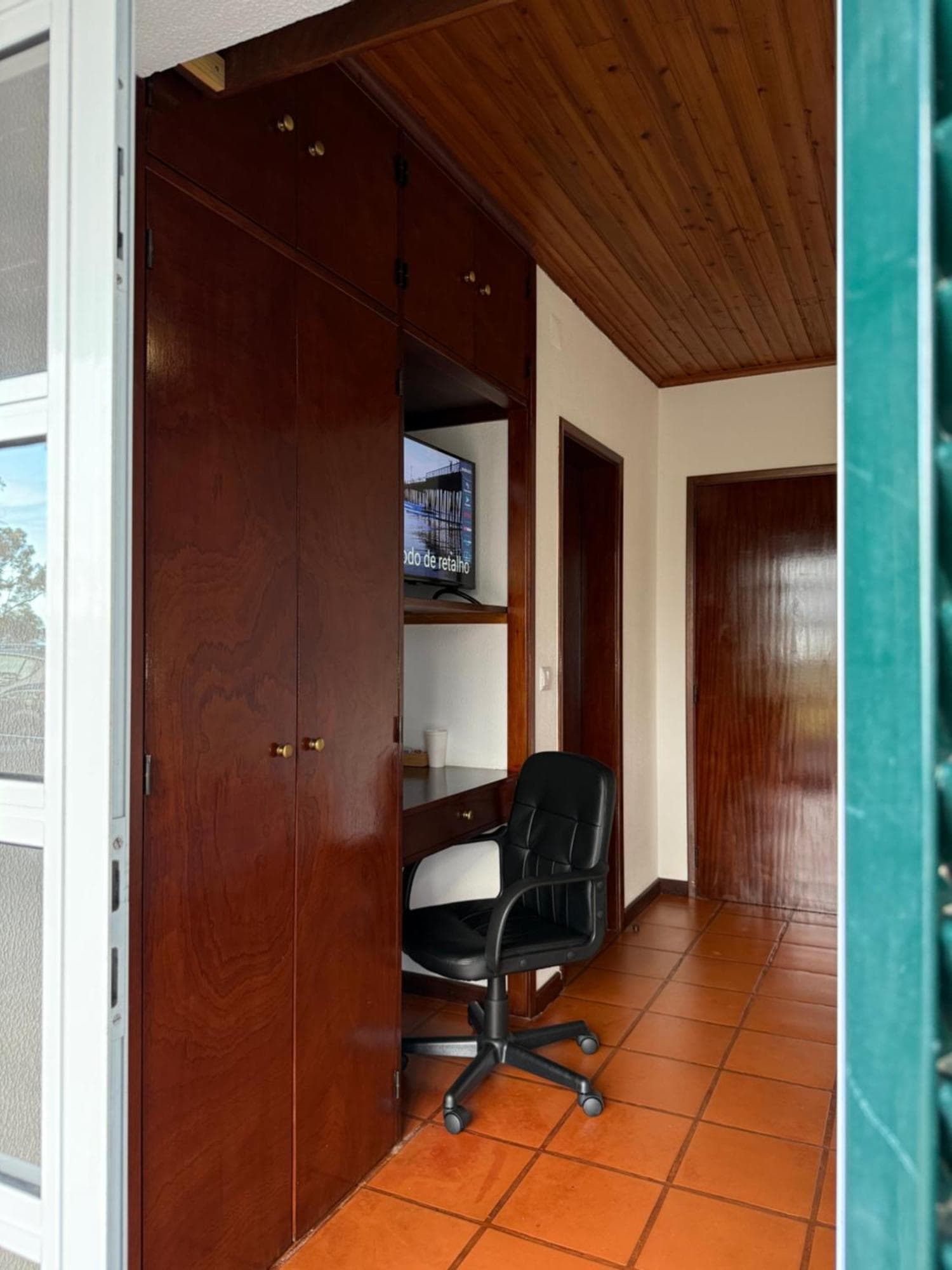 Habitación con estacionamiento y baño privado, 