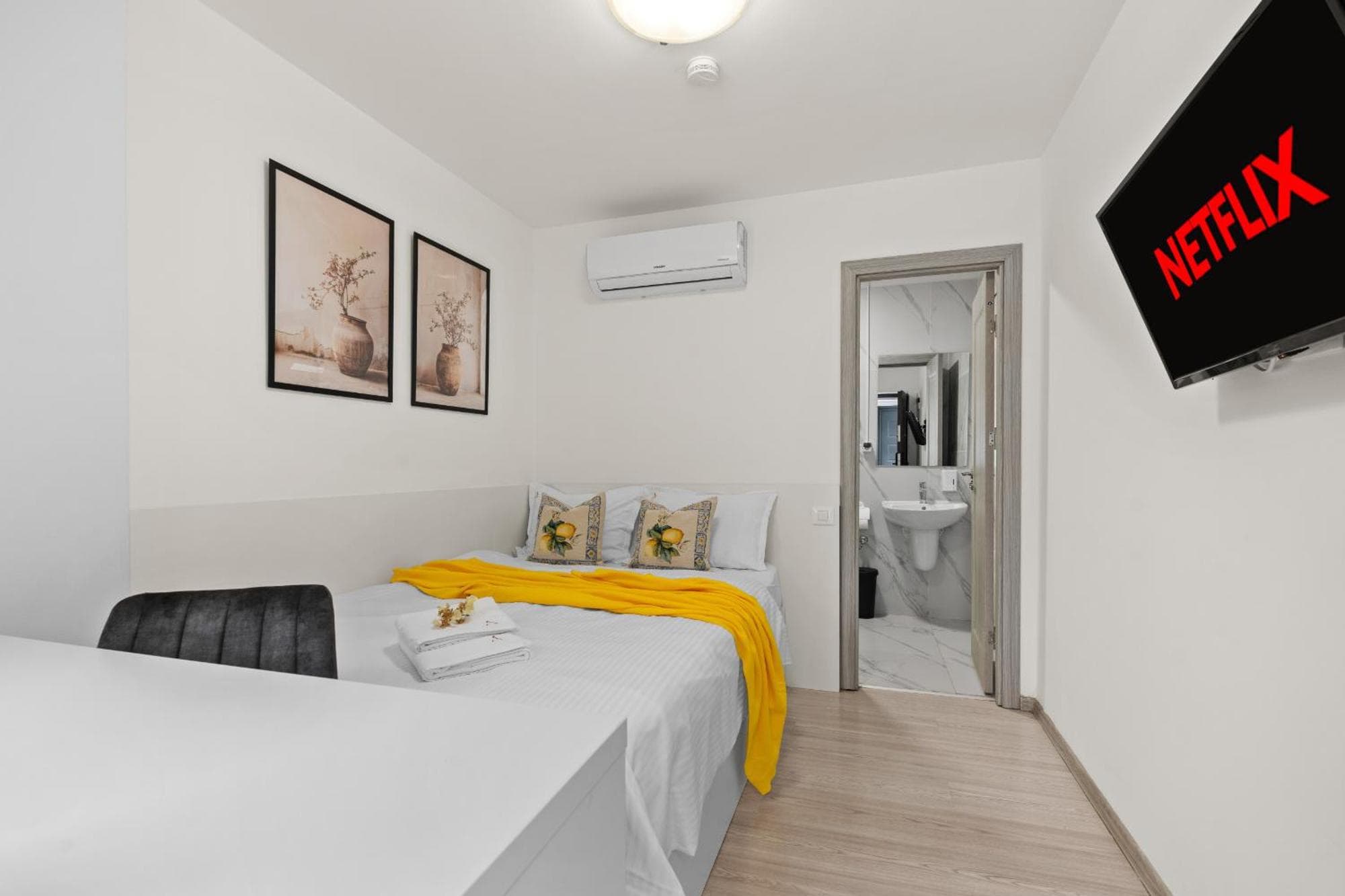 Little Studio in Old Town, 