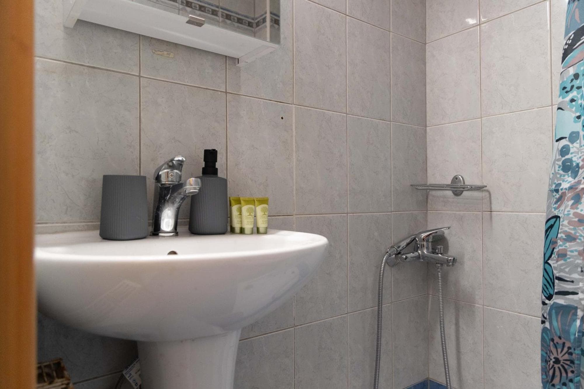 SKG City View Studio #2, 