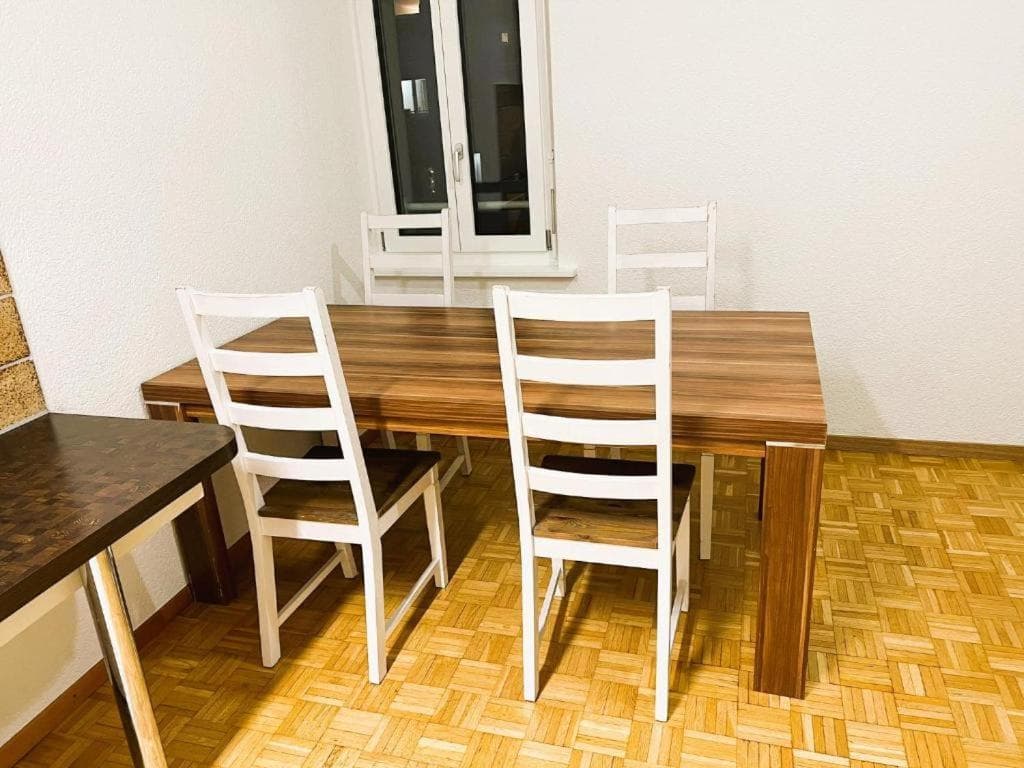 Zurich City Center Apartments next to Zurich HB Main Train Station LA - Self Checkin