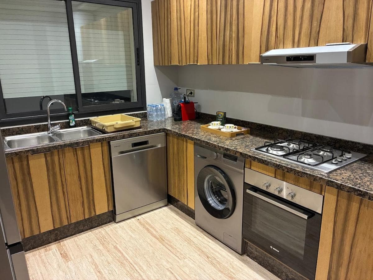 Apartment and family residence 2 bedrooms, pools