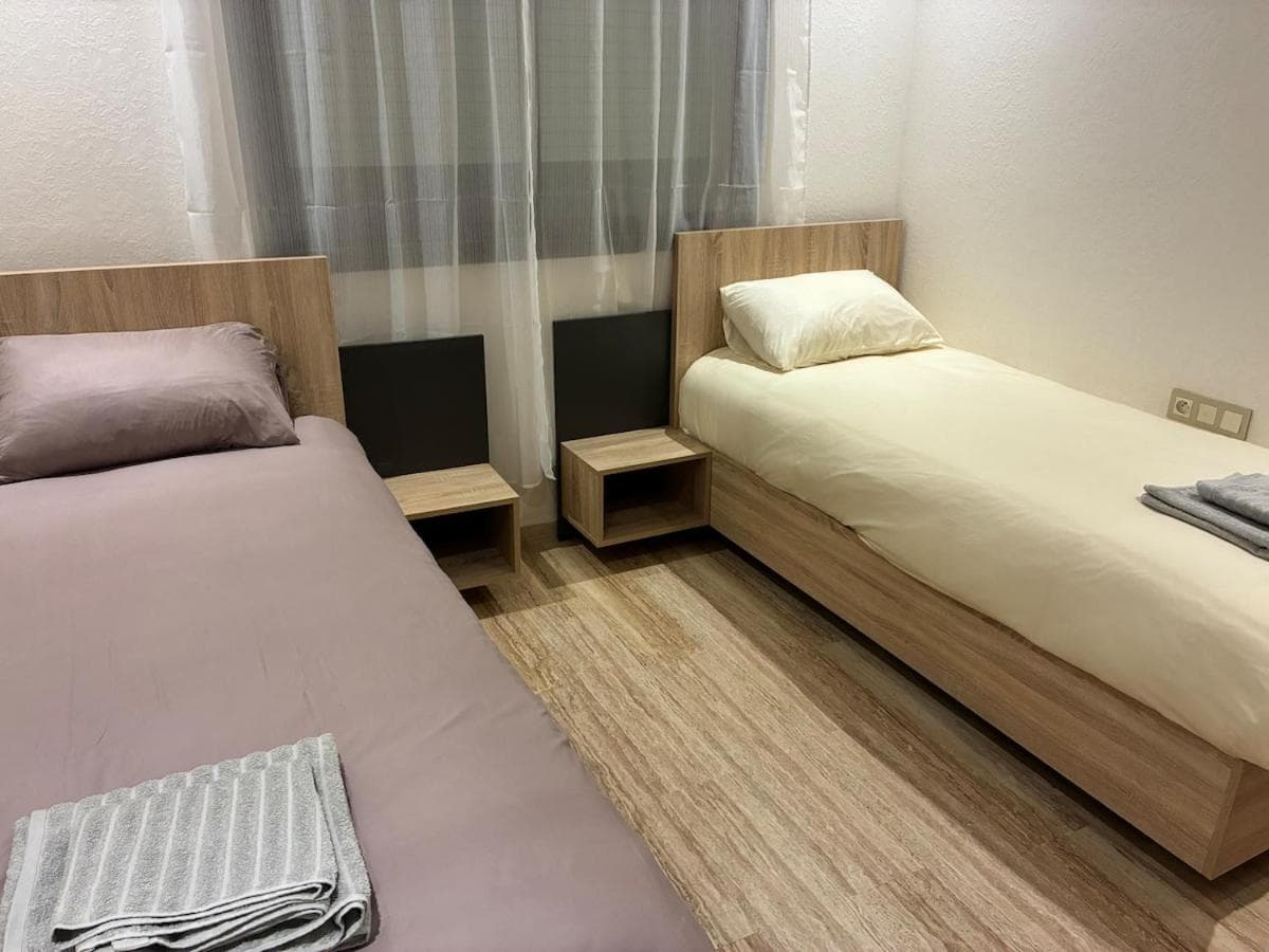 Apartment and family residence 2 bedrooms, pools