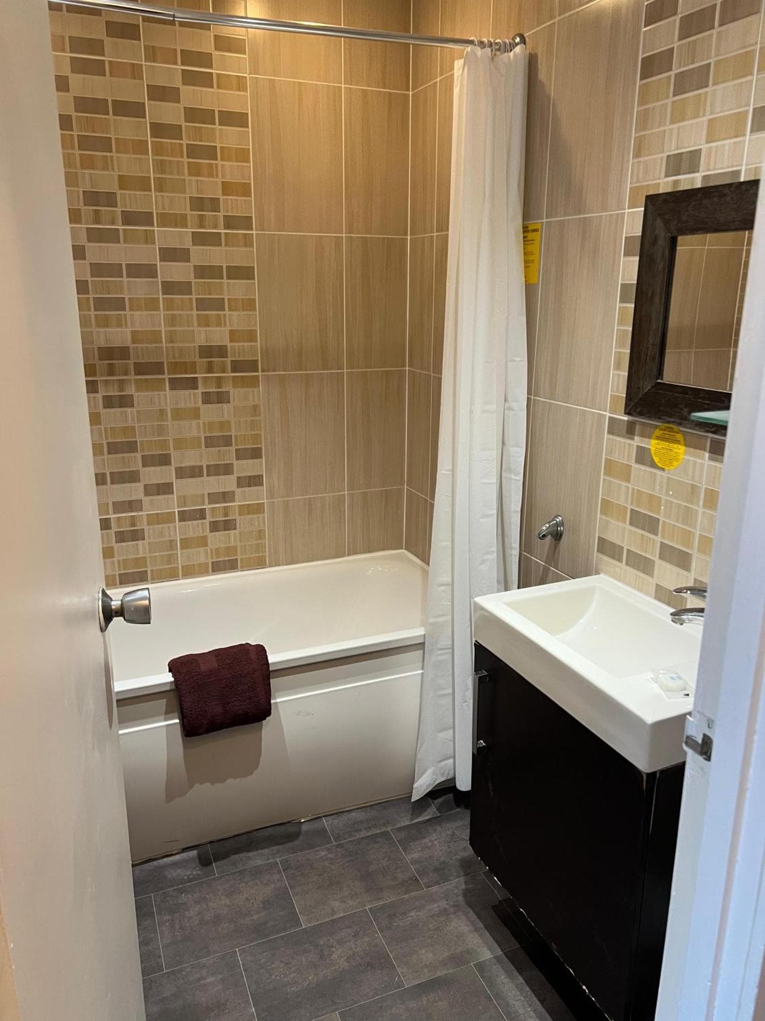 Osterley Park Hotel, 