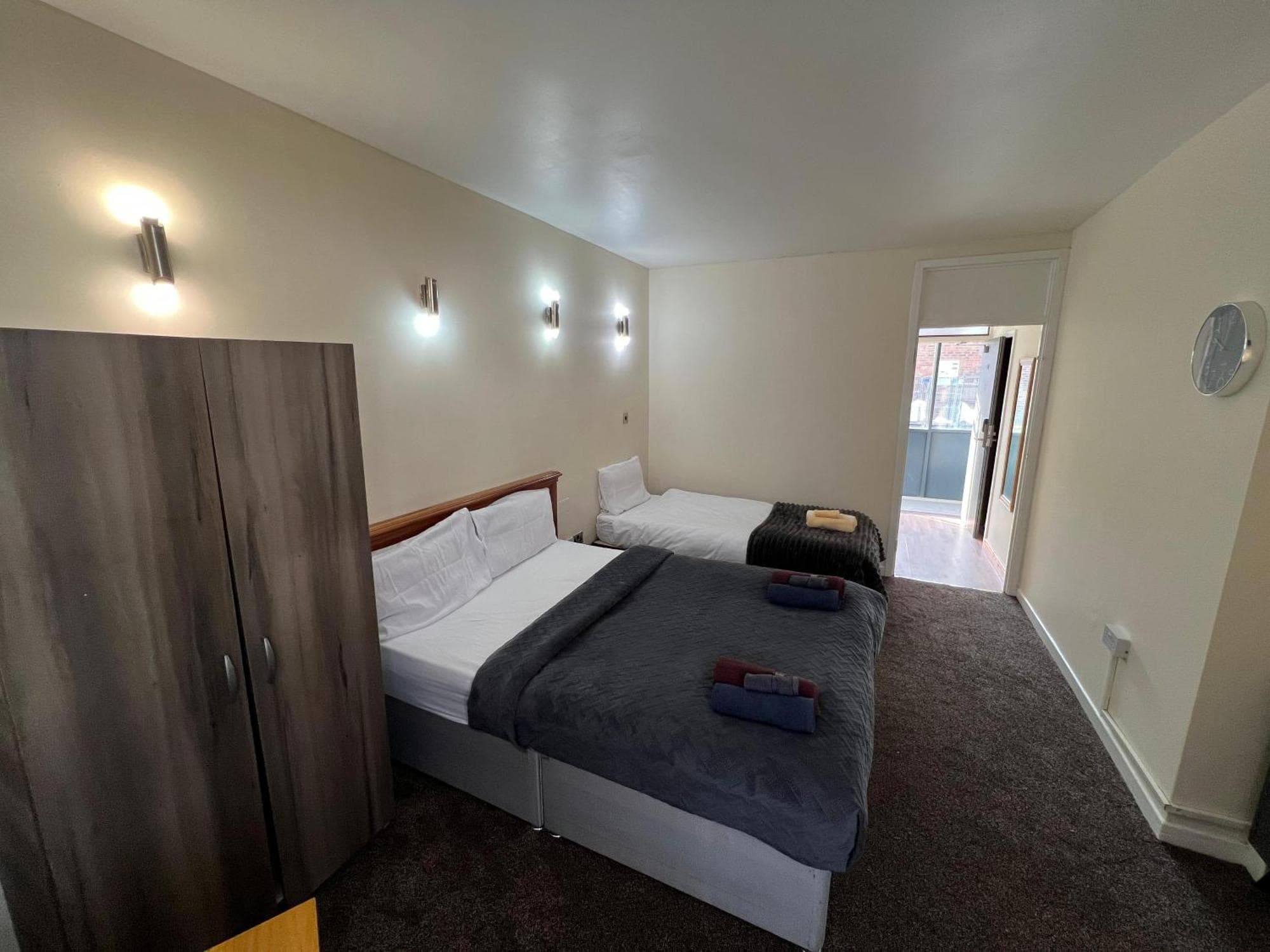 Osterley Park Hotel, 