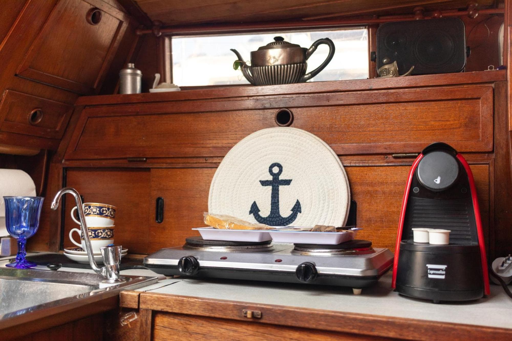 Quo Vadis Yacht in Bisceglie Harbor