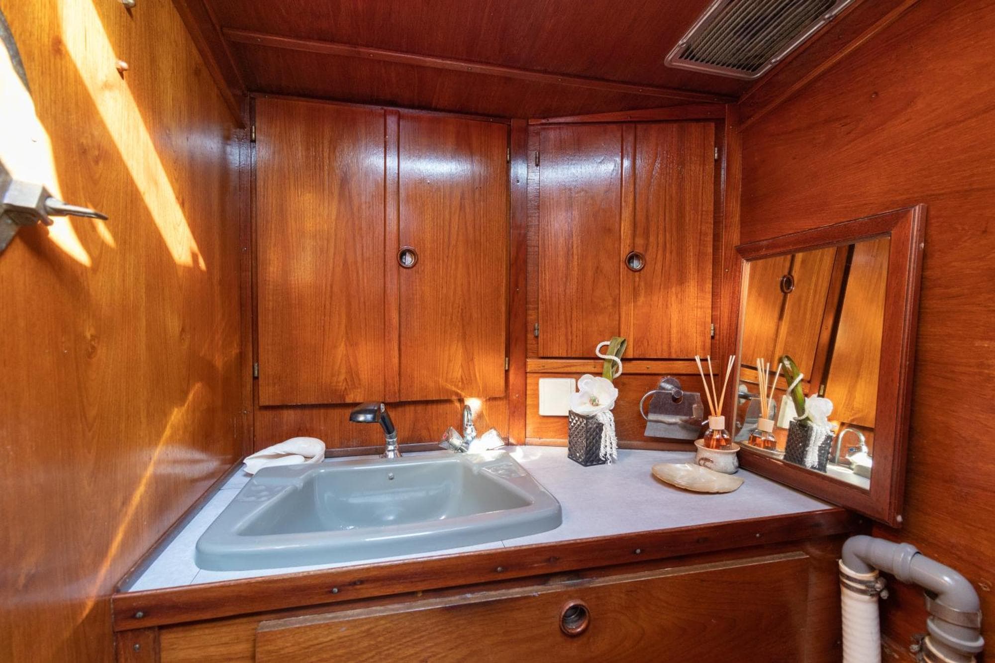 Quo Vadis Yacht in Bisceglie Harbor