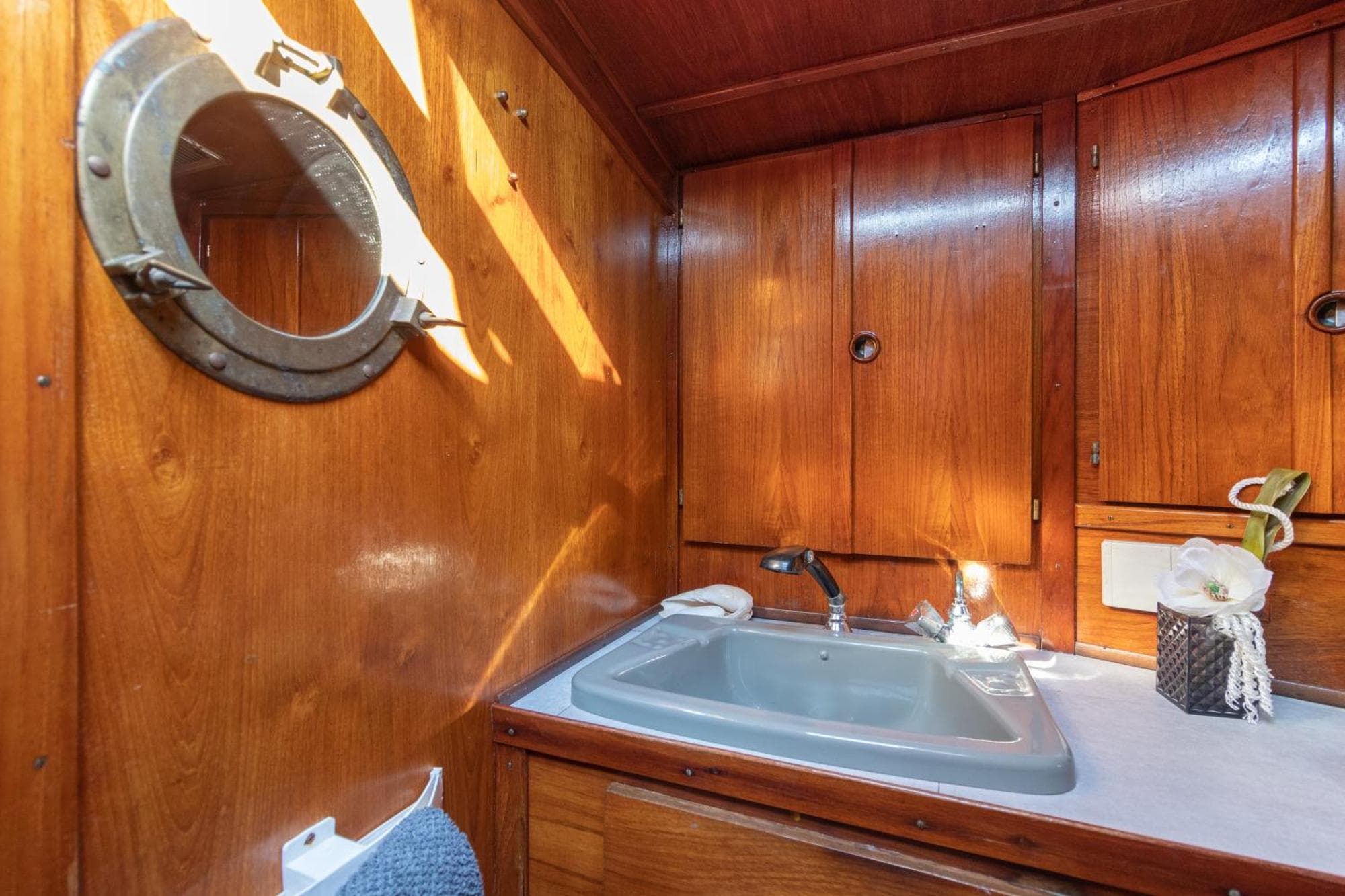 Quo Vadis Yacht in Bisceglie Harbor