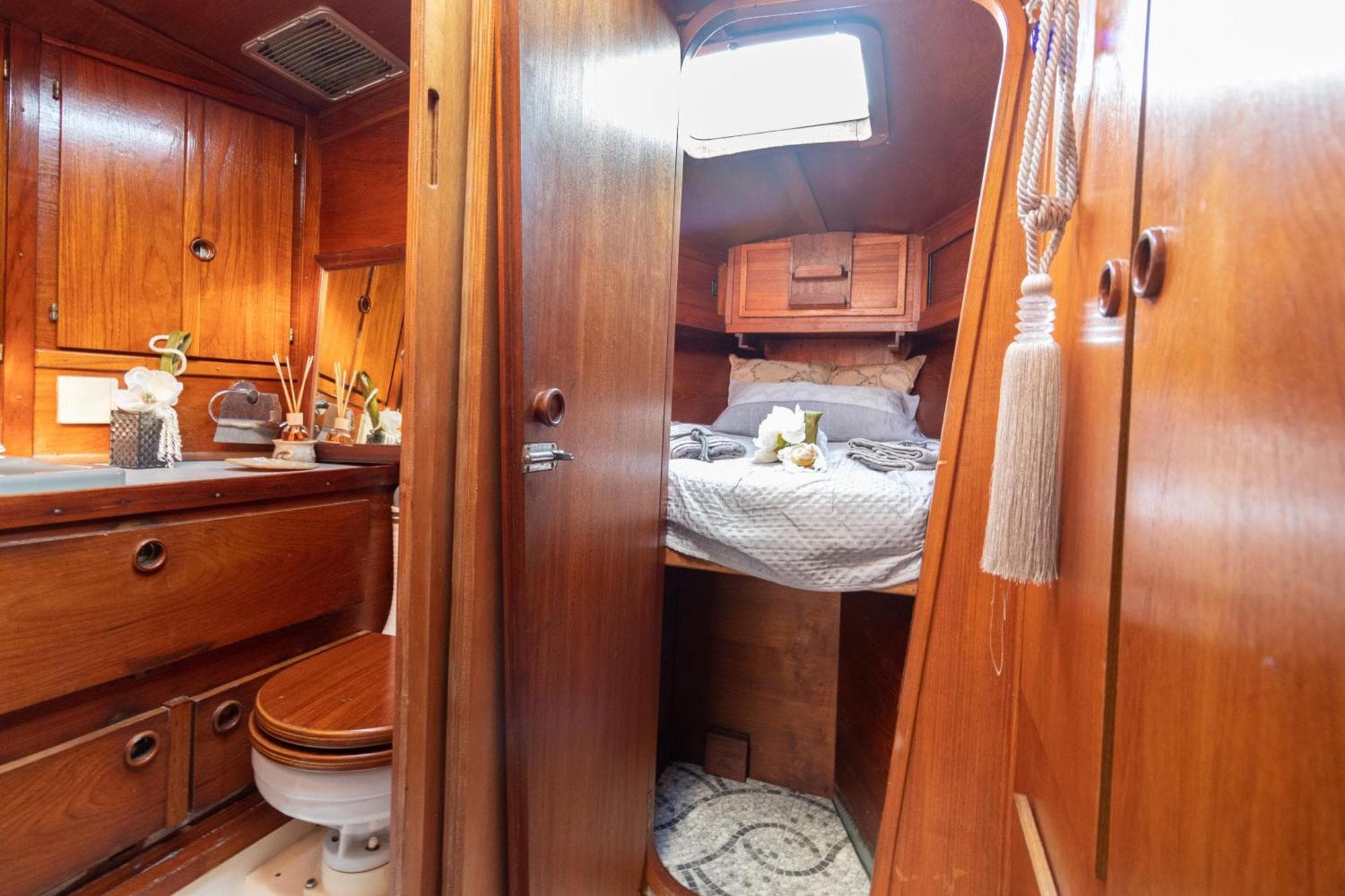 Quo Vadis Yacht in Bisceglie Harbor