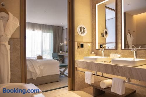 Jumeirah Muscat Bay
