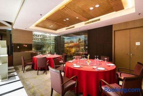 Jinling Hotel Beijing, 