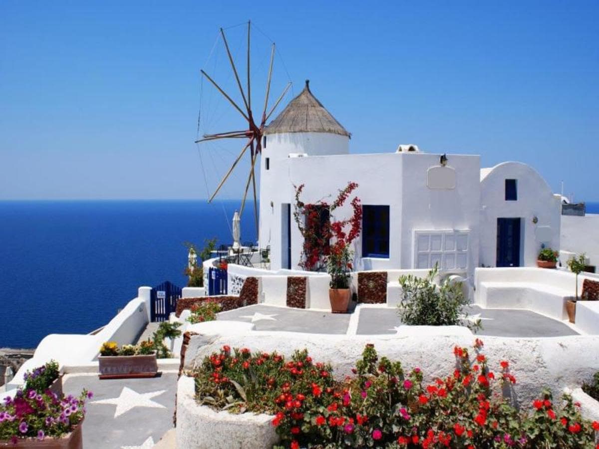 D'île en île, les joyaux des Cyclades : Mykonos, Santorin
