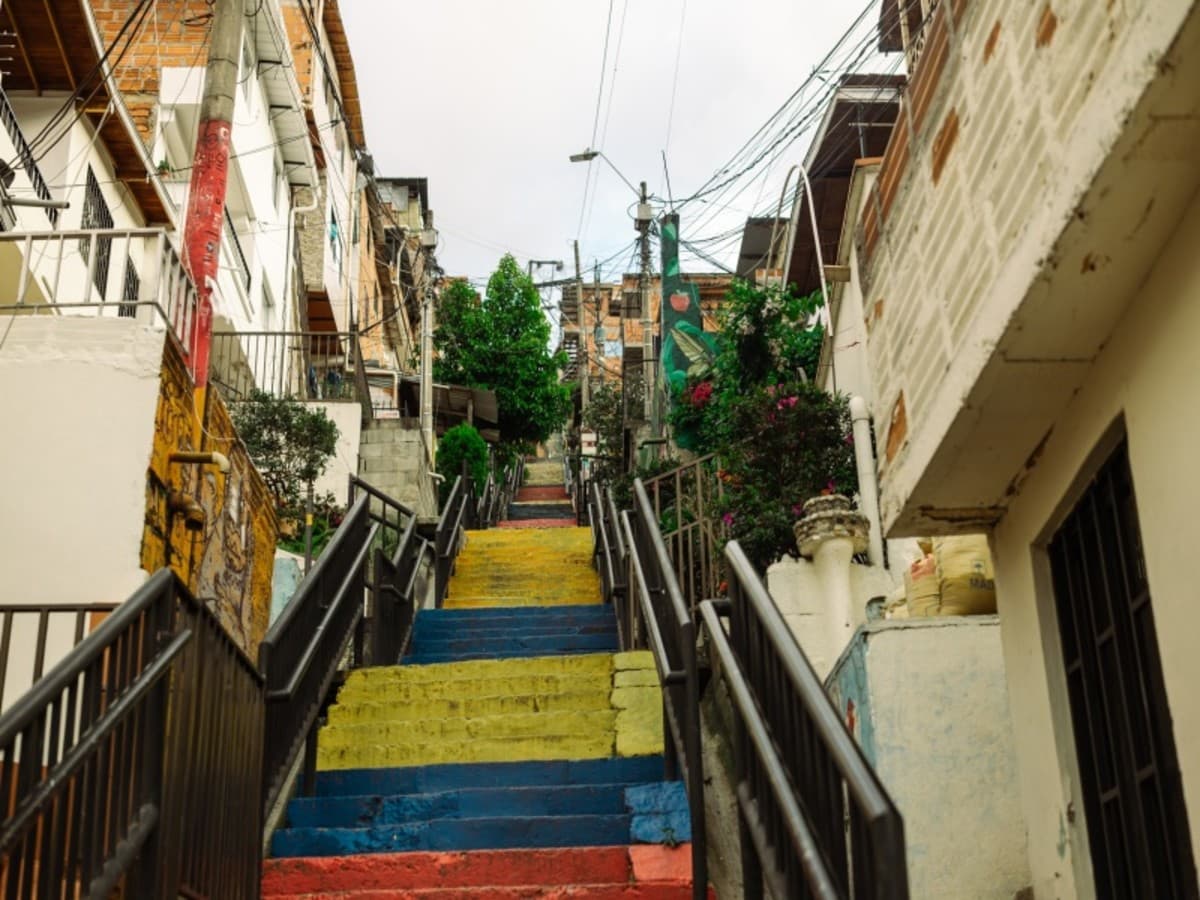 Experiencia cultural privada de 2 días en Medellín: de las tradiciones del café a los ritmos urbanos