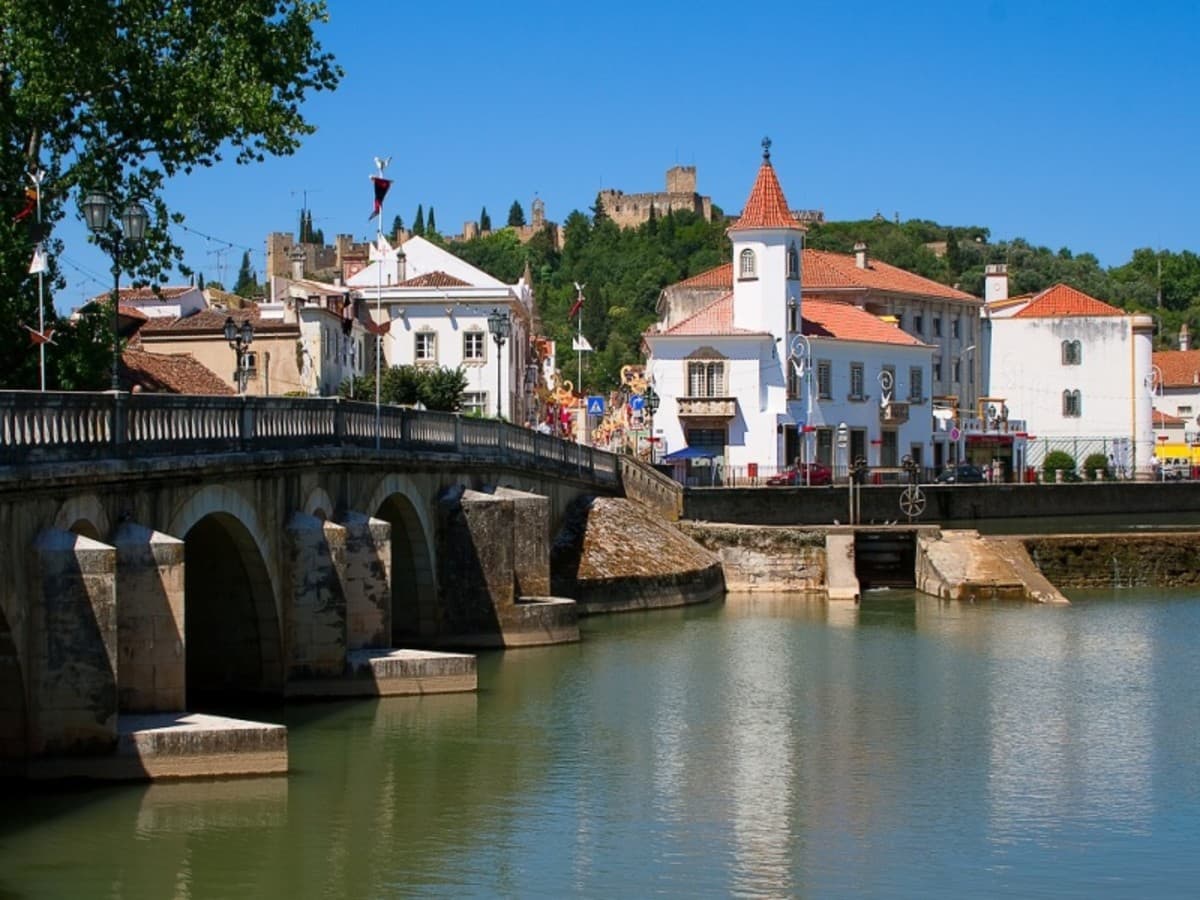 Essence of Portugal: Culture, Heritage & Flavours
