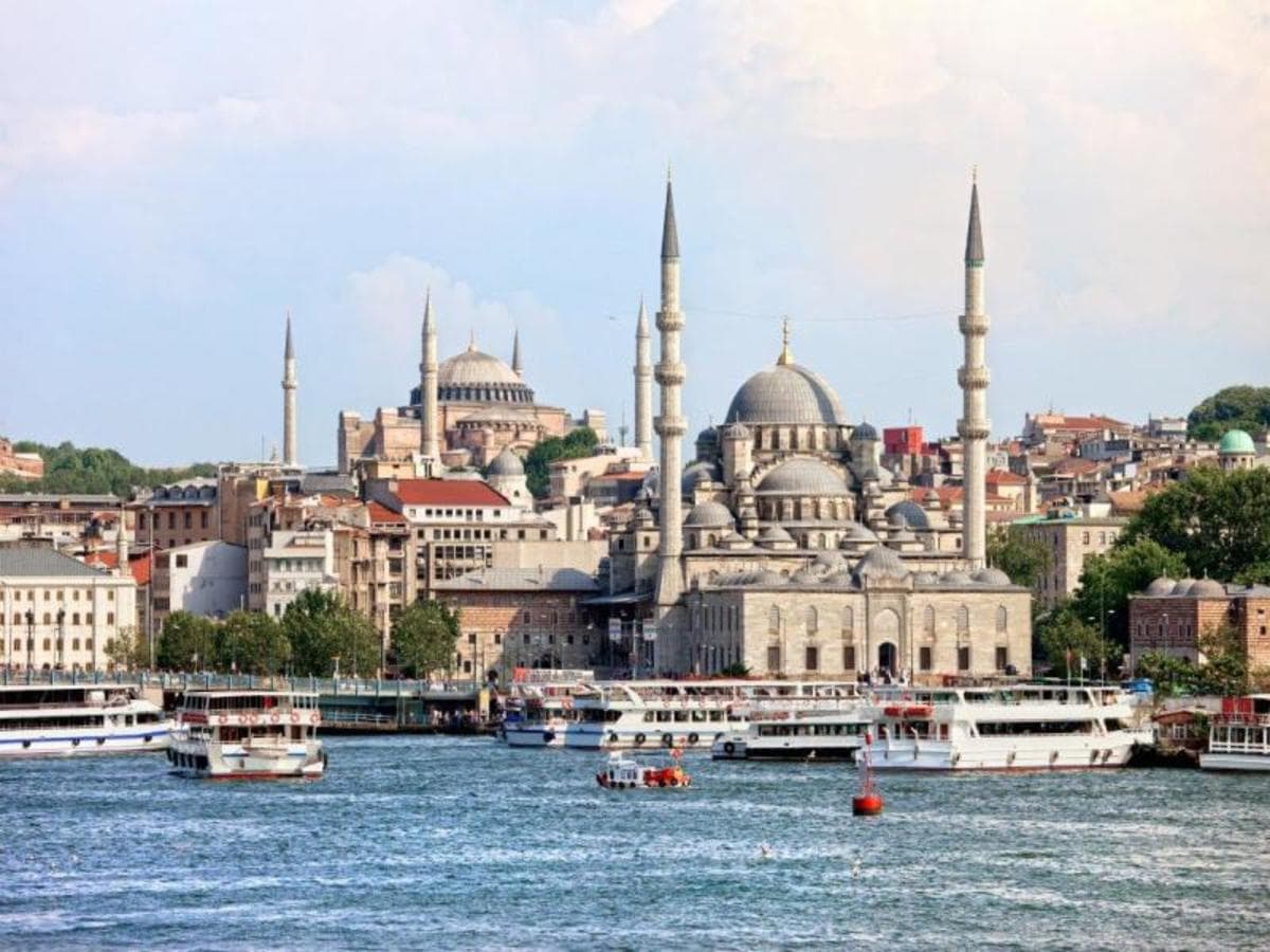 Istanbul, Gallipoli, Troy, Pergamon, Ephesus & Pamukkale Tour