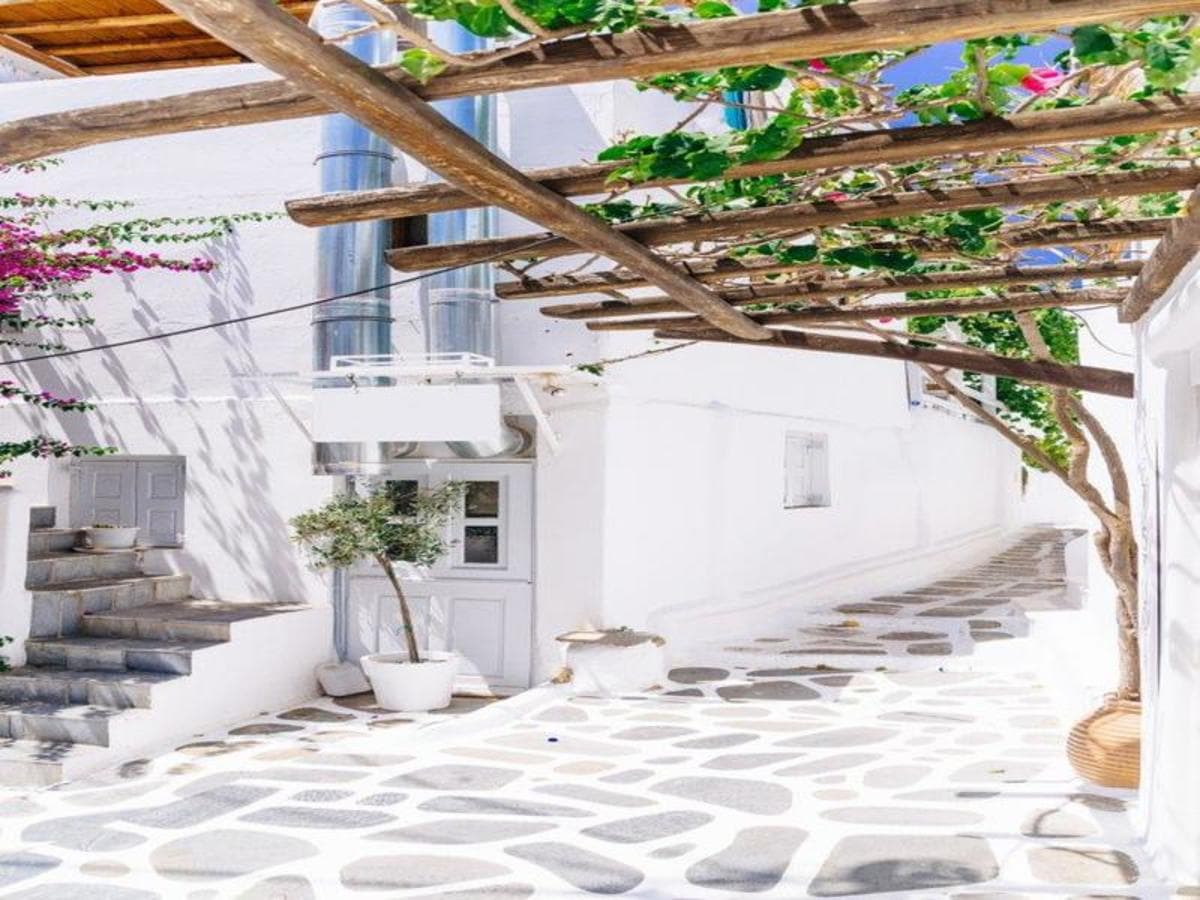 Da un'isola all'altra, uno scorcio delle Cicladi: Mykonos, Sifnos e Paros