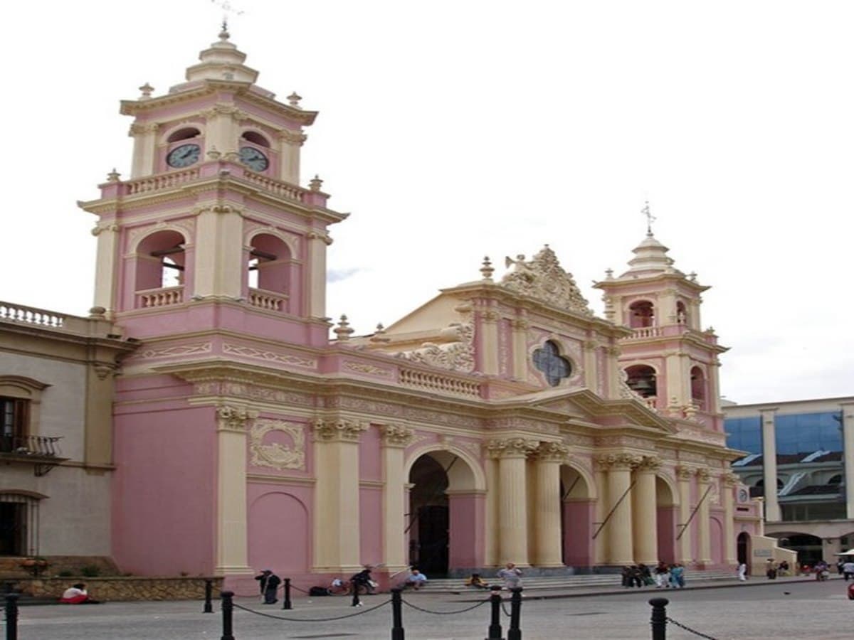 Viaje de 4 Días por Salta: Escapada al Norte de Argentina