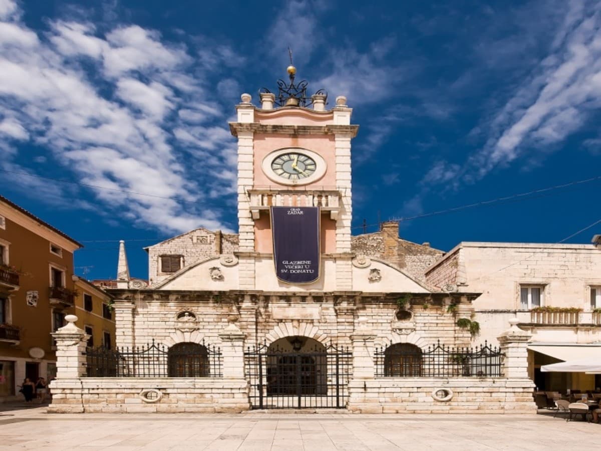 Patrimonio de la UNESCO, Conducción por cuenta propia