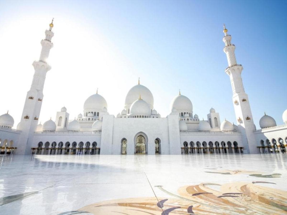 Emirati Arabi Uniti partenze garantite : L'essenziale