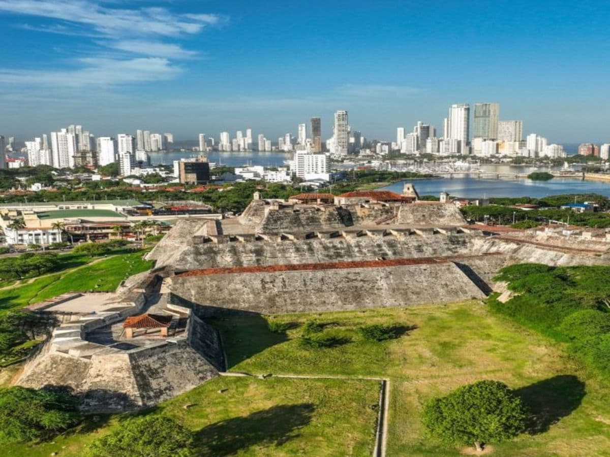Esencia de Colombia de 9 días – Bogotá, Medellín y Cartagena