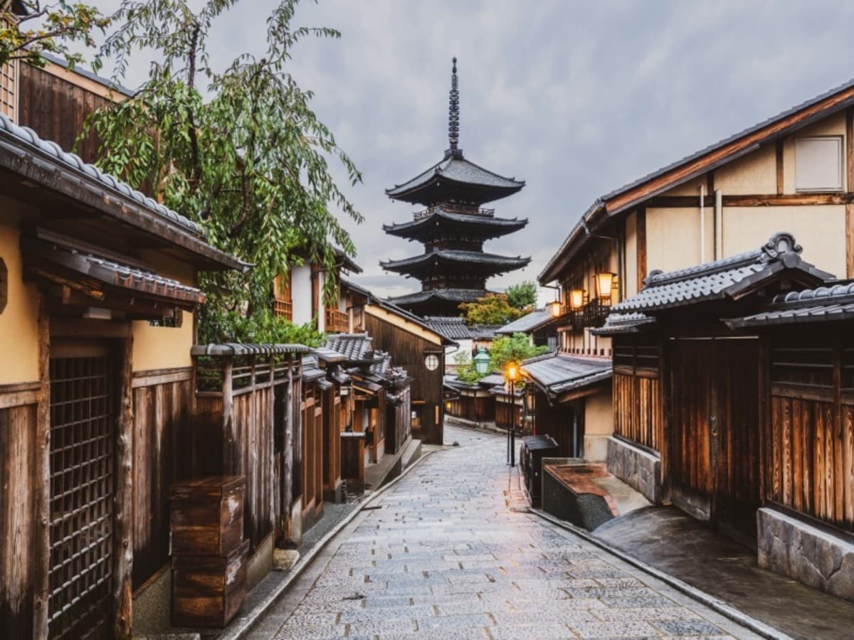 Colors of Japan + Kanazawa & Gokayama