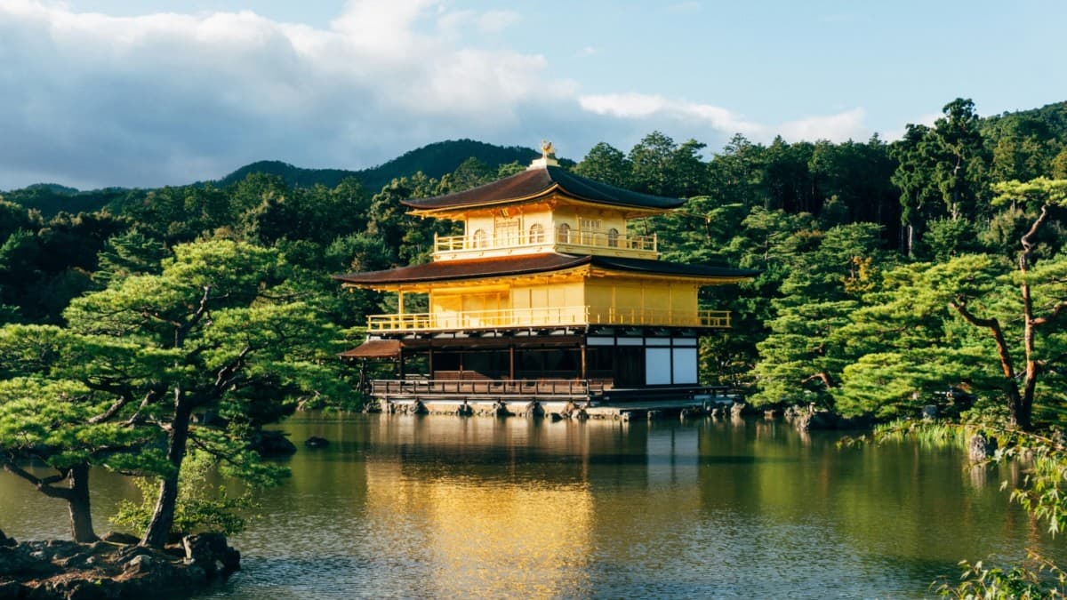 Colors of Japan + Kanazawa & Gokayama